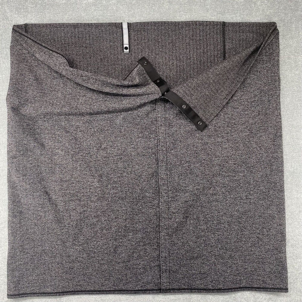 Lululemon Vinyasa Wrap Scarf Black White Gray Space Dye Running Luon Button Snap